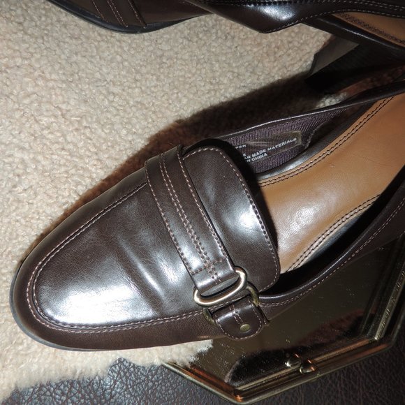 Merona - "Cooper" Women's Sling Back Buckle Toe Pumps - 8M - Picture 5 of 11